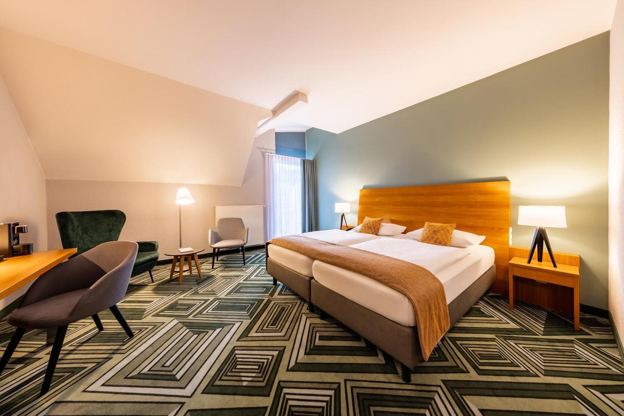 Comfort Double Room Maximilian+  with Balcony,1540656418:JPEG
